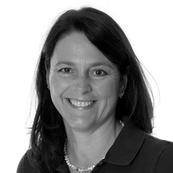 Dr. Med. Sabine Klett Anästhesistin, Zusammenarbeit mit Zahnwerk Rehbein. Ihre Zahnarztpraxis für Leipheim, Günzburg, Langenau.